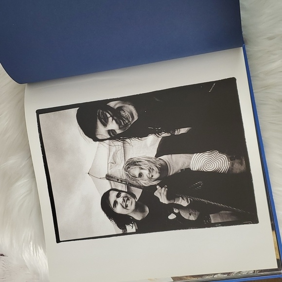 RARE 20th Anniversary Nirvana Nevermind Seattle Grunge Coffee Table Book 12"x12" - Picture 10 of 17
